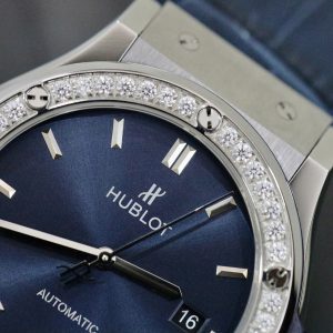 Đồng Hồ Hublot Classic Fusion Titanium Nam Đính Đá Một Hàng Rep 11 Xưởng HB 42mm (3)
