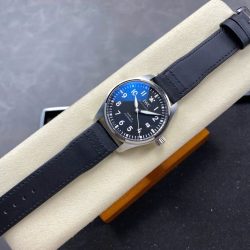 Đồng Hồ IWC Schaffhausen Pilot's Mark XX Mặt Số Đen Replica Xưởng ZM 40mm (1)