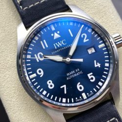 Đồng Hồ IWC Schaffhausen Pilot's Mark XX Mặt Xanh Dương Replica Xưởng ZM 40mm (2)