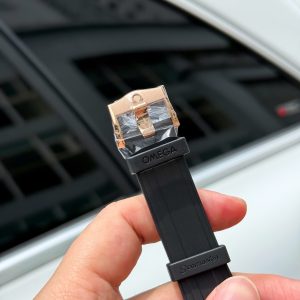 Đồng Hồ Omega Seamaster Diver 300M Sedna Replica 11 Mạ Vàng Hồng Mặt Đen 42mm (2)