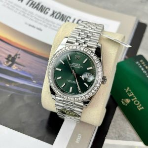 Đồng Hồ Rolex DateJust Mặt Xanh Lá Cây Chế Tác Viền Đính Kim Cương Nhân Tạo 41mm (2)