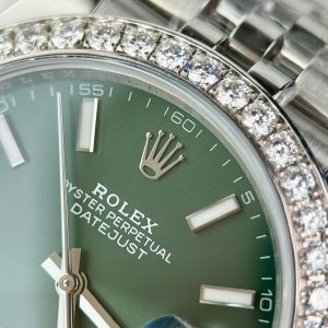 Đồng Hồ Rolex DateJust Mặt Xanh Lá Cây Chế Tác Viền Đính Kim Cương Nhân Tạo 41mm (2)