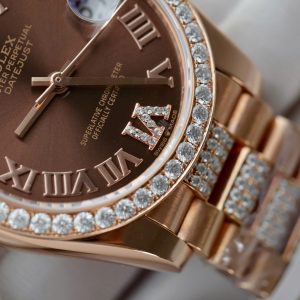 Đồng Hồ Rolex DateJust Nữ Mặt Chocolate Chế Tác Bọc Vàng Đính Moissanite 31mm (2)