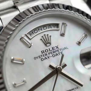 Đồng Hồ Rolex Day-Date 128236 Mặt MOP Chế Tác Trọng Lượng 158gram Nhà Máy QF 36mm (2)