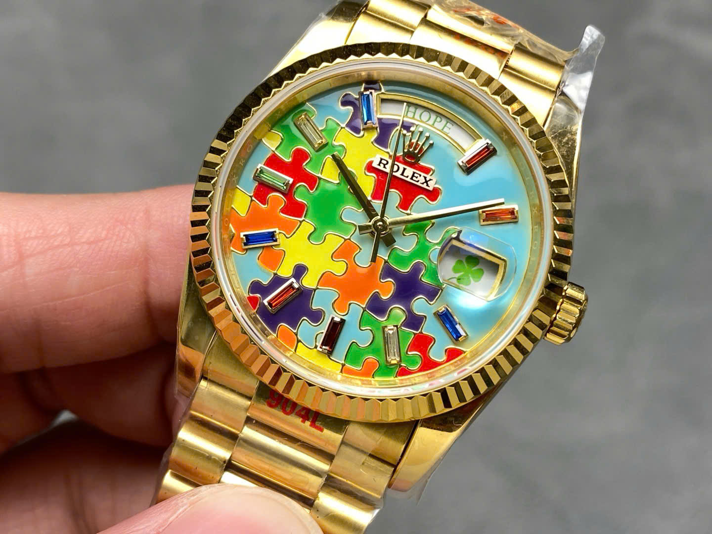 Đồng Hồ Rolex Day-Date 128238 Chế Tác Mặt Số Puzzle Emoji Jigsaw Motif 36mm (8) Đồng Hồ Rolex Day-Date 128238 Chế Tác Mặt Số Puzzle Emoji Jigsaw Motif 36mm (8)
