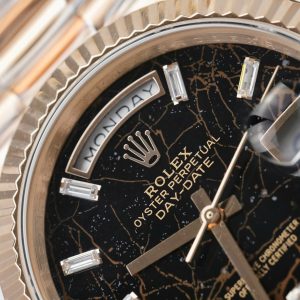 Đồng Hồ Rolex Day-Date Mặt Nham Thạch Chế Tác Bọc Vàng Thật Xưởng QF 40mm (2)