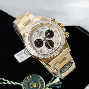 Đồng Hồ Rolex Daytona Mặt Thiên Thạch Chế Tác Bọc Vàng Thật + Đính Kim Cương Nhân Tạo Baguette 40mm (2)