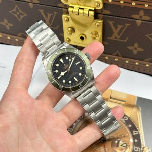 Đồng Hồ Tudor Black Bay Harrods M79230G Replica 11 Viền Xanh Lá Cây Xưởng ZF 41mm (2)