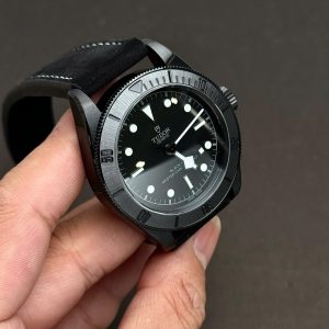 Đồng hồ Tudor Black Bay Ceramic M79210CNU Mặt Số Đen Replica Cao Cấp 41mm (1)