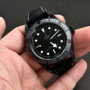 Đồng hồ Tudor Black Bay Ceramic M79210CNU Mặt Số Đen Replica Cao Cấp 41mm (1)