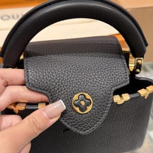 Túi Xách Louis Vuitton LV Capucines Mini Màu Đen Like Auth 21x14x8cm (2)
