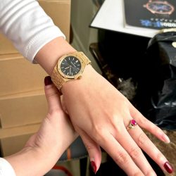 Đồng Hồ Audemars Piguet Replica 11 Royal Oak 67653OR Nữ Máy Pin 34mm (2)