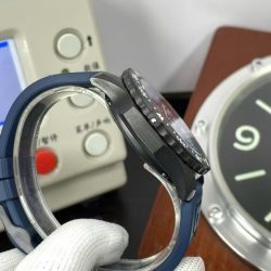 Đồng Hồ Breitling Endurance Pro Chronograph Replica 11 Máy Pin Vỏ Carbon 44mm