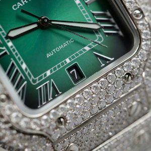Đồng Hồ Cartier Santos Chế Tác Đính Full Kim Cương Moissanite Mặt Xanh Lá Cây Xưởng BV 39 (2)