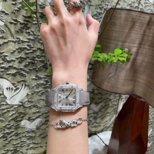 Đồng Hồ Cartier Santos Nữ Mặt Trắng Chế Tác Đính Kim Cương Moissanite Xưởng BV 35mm (2)