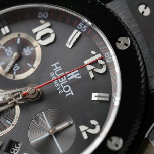 Đồng Hồ Hublot Big Bang Titanium Màu Đen Dây Cao Su Fake Cao Cấp 42mm (2)