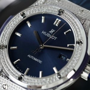 Đồng Hồ Hublot Classic Fusion Titanium Replica 11 Mặt Xanh Dương Đính Đá Xưởng HB 42mm (2)