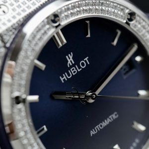 Đồng Hồ Hublot Classic Fusion Titanium Replica 11 Mặt Xanh Dương Đính Đá Xưởng HB 42mm (2)