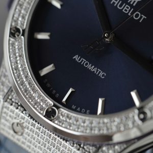 Đồng Hồ Hublot Classic Fusion Titanium Replica 11 Mặt Xanh Dương Đính Đá Xưởng HB 42mm (2)
