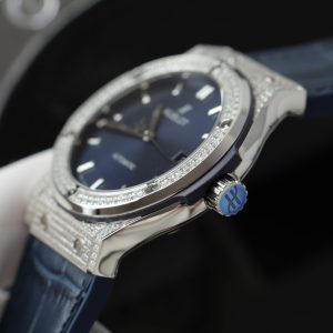 Đồng Hồ Hublot Classic Fusion Titanium Replica 11 Mặt Xanh Dương Đính Đá Xưởng HB 42mm (2)