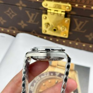 Đồng Hồ Omega Speedmaster Silver Snoopy 50th Anniversary Chế Tác Khoá Mới 42mm (2)