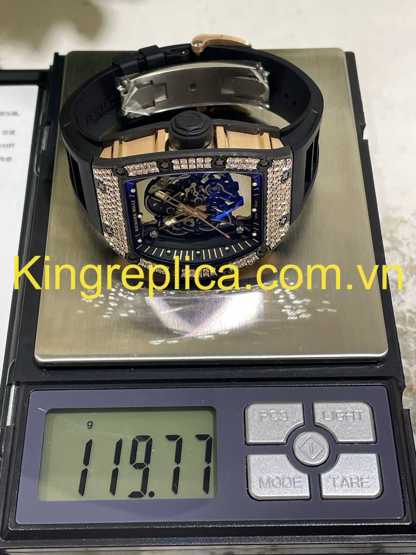 Đồng Hồ Richard Mille RM055 Carbon NTPT & Kim Cương CVD Bubba Watson Tuỳ Chỉnh Độc Quyền (3)