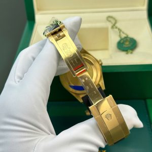 Đồng Hồ Rolex Chế Tác Sky-Dweller Mặt Vàng Champagne Nặng 192 Grams Xưởng ZF 42mm (2)