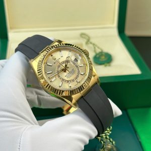 Đồng Hồ Rolex Chế Tác Sky-Dweller Mặt Vàng Champagne Nặng 192 Grams Xưởng ZF 42mm (2)