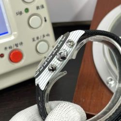 Đồng Hồ Rolex Cosmograph Daytona DIW Chế Tác Carbon Cao Cấp Nhất 40mm (1)