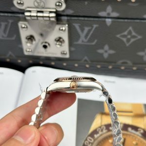 Đồng Hồ Rolex DateJust Chế Tác Nữ Mặt Hồng Cọc Số Đính Đá Nhà Máy THB 31mm (2)