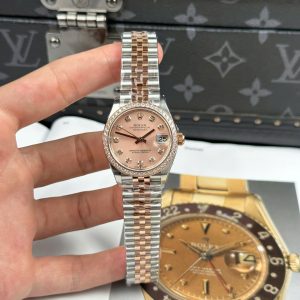 Đồng Hồ Rolex DateJust Chế Tác Nữ Mặt Hồng Viền Đính Đá Nhà Máy THB 31mm (1)