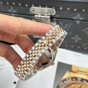 Đồng Hồ Rolex DateJust Chế Tác Nữ Mặt Hồng Viền Đính Đá Nhà Máy THB 31mm (1)