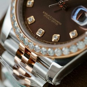 Đồng Hồ Rolex DateJust Nam Mặt Chocolate Replica 11 Viền Đính Kim Cương Moissanite Xưởng Clean 41mm (2)