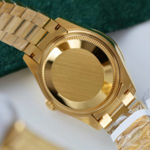 Đồng Hồ Rolex DateJust Nữ Mặt Khảm Xà Cừ Chế Tác Bọc Vàng Đính Moissanite 31mm (2)