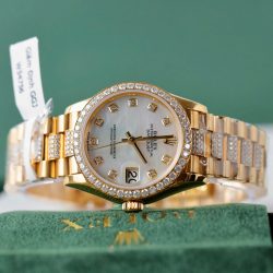 Đồng Hồ Rolex DateJust Nữ Mặt Khảm Xà Cừ Chế Tác Bọc Vàng Đính Moissanite 31mm (2)