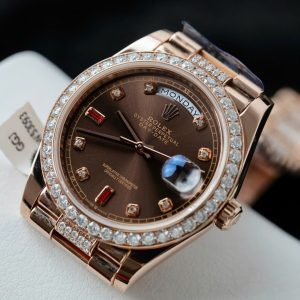 Đồng Hồ Rolex Day-Date Mặt Số Chocolate Chế Tác Bọc Vàng Thật + Đính Kim Cương Moissanite 36mm (2)