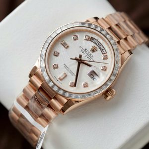 Đồng Hồ Rolex Day-Date Mặt Thiên Thạch Tuỳ Chỉnh Bọc Vàng Thật + Cọc Số Kim Cương Moissanite Baguette 36mm (2)