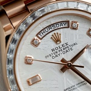 Đồng Hồ Rolex Day-Date Mặt Thiên Thạch Tuỳ Chỉnh Bọc Vàng Thật + Cọc Số Kim Cương Moissanite Baguette 36mm (9)
