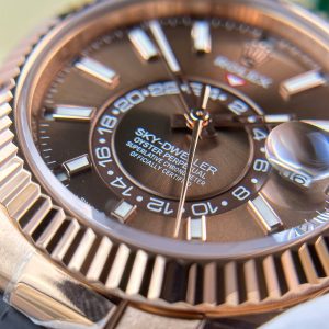 Đồng Hồ Rolex Sky-Dweller Mặt Nâu Chế Tác Mạ Vàng Hồng Nặng 192 Grams Xưởng ZF 42mm (2)