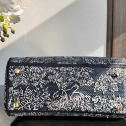 Túi Xách Hàng Hiệu Dior Lady Hoạ Tiết Thêu Thổ Cẩm 24cm (2)