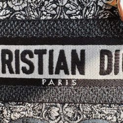 Túi Xách Hàng Hiệu Dior Lady Hoạ Tiết Thêu Thổ Cẩm 24cm (2)