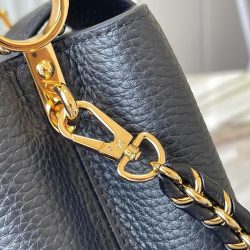 Túi Xách Louis Vuitton Like Auth LV Capusines Da Bò Màu Đen 21x14x8cm (2)