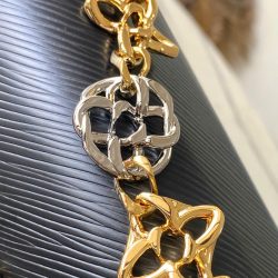 Túi Xách Louis Vuitton Siêu Cấp LV Twist Màu Đen Dây Đeo Chéo 23x17cm (2)