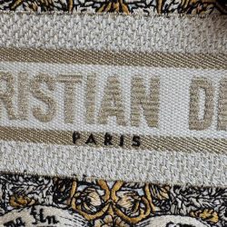 Túi Xách Nữ Dior Lady Hoạ Tiết Thêu Thổ Cẩm Siêu Cấp 24cm (2)