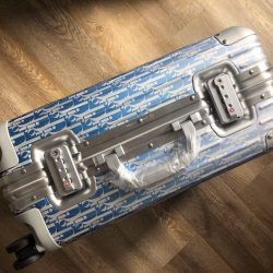 Vali Dior Siêu Cấp Hoạ Tiết Monogram Màu Xanh Dương 21Inch (2)