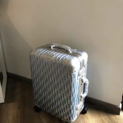 Vali Dior Siêu Cấp Hoạ Tiết Monogram Màu Xanh Dương 21Inch (2)