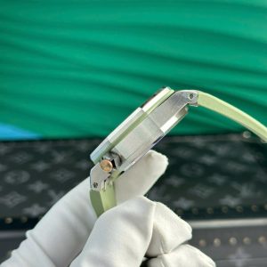 Đồng Hồ Audemars Piguet Rep Cao Cấp Royal Oak Offshore 15720ST Màu Xanh Lá Cây Xưởng APS 42mm (2)