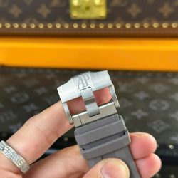 Đồng Hồ Audemars Piguet Replica 11 Royal Oak Offshore 15720 Màu Xám Dây Cao Su Nhà Máy APS 42mm (2)
