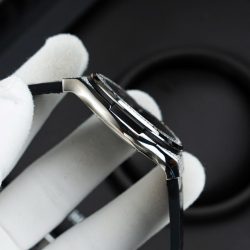 Đồng Hồ Hublot Classic Fusion Mặt Đen Chế Tác Vỏ Đính Full Kim Cương Thiên Nhiên 42mm (2)