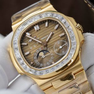 Đồng Hồ Patek Philippe Nautilus 5724R Mặt Nâu Tùy Chỉnh Bọc Vàng Thật + Kim Cương Moissanite Xưởng PPF 40mm (2)
